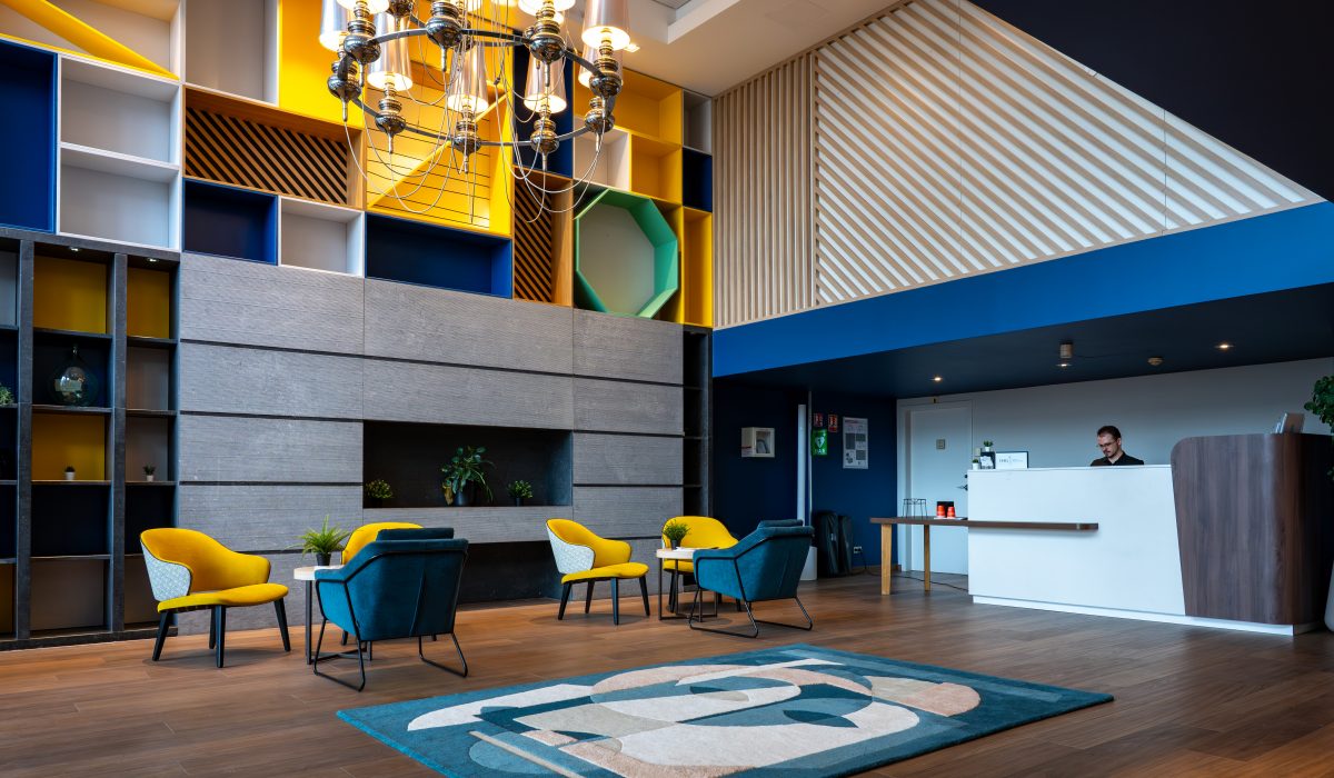 Hall d’accueil de l’hôtel Holiday Inn Mulhouse