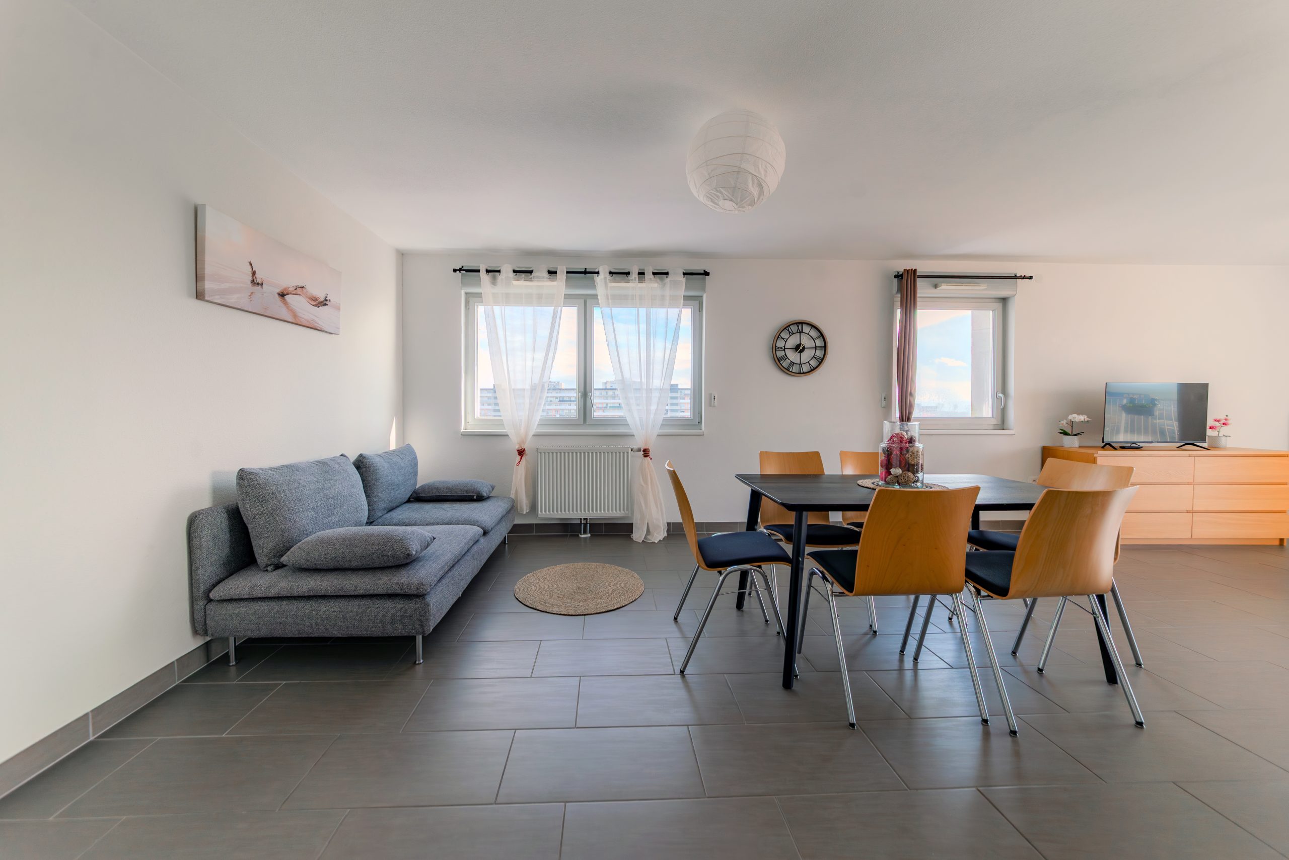 Table repas appartement en location à Mulhouse